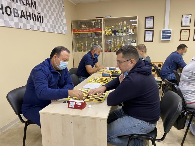 Сильнейшие игроки разыграли Кубок Самарской области по русским шашкам