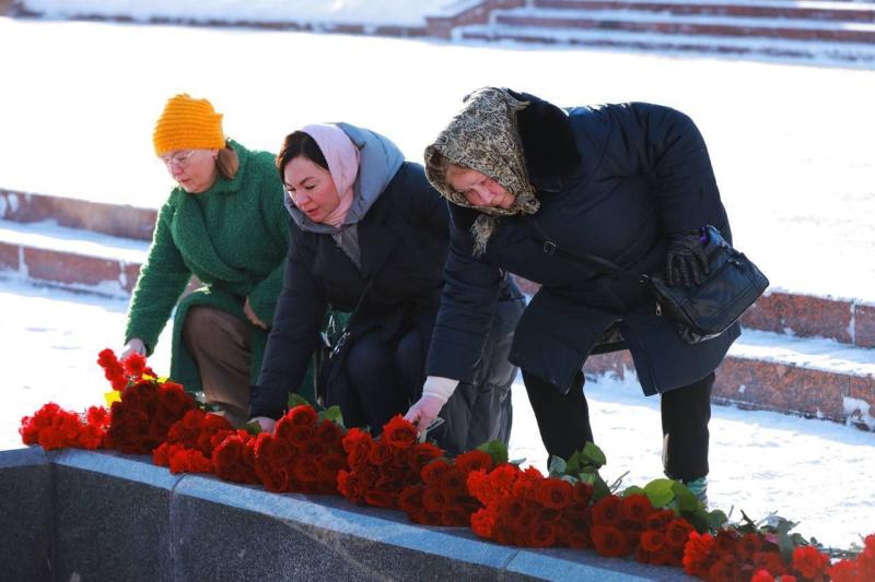 В Самаре почтили память участников СВО, погибших в новогоднюю ночь 2023 года в Макеевке