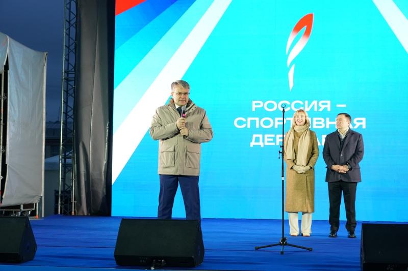 Более 10 тыс. человек приняли участие в забеге "Чистый спорт" в Самаре