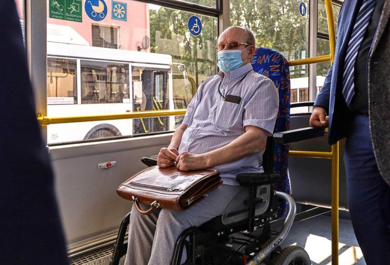 Самарские колясочники опробовали городские автобусы нового поколения