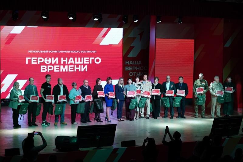 На идеологическом фронте: в Самаре отметили лучшие патриотические объединения