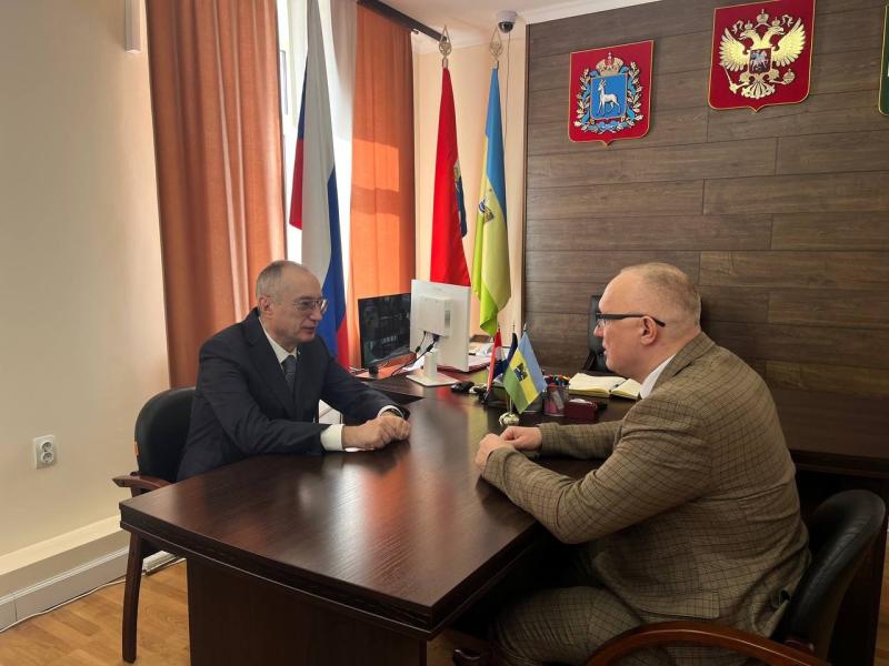 Сенатор Андрей Кислов проверил ход строительства ФОКа в Красном Яре