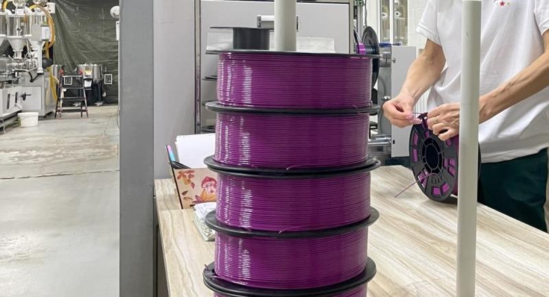 Развитие с господдержкой: как маленькая компания из Безенчукского района стала крупным производителем филамента в России