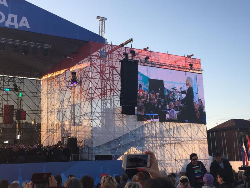 Самарский фестиваль "Седьмая симфония" открыла вдова знаменитого композитора Шостаковича