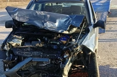 84-летний водитель "Калины" устроил ДТП и угодил в больницу