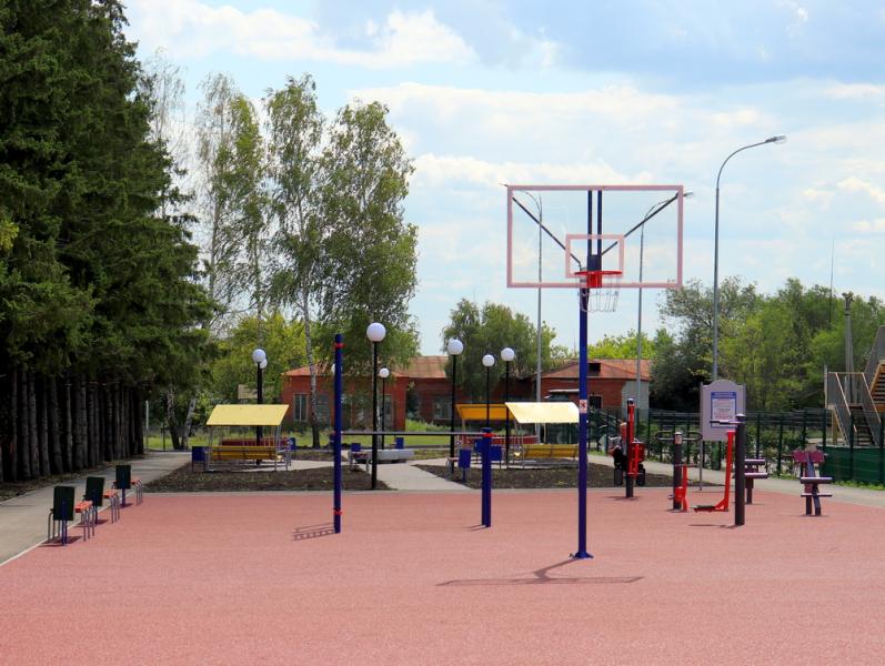 В Кошкинском районе обновили 11 дворов и 5 общественных пространств в 2021 году
