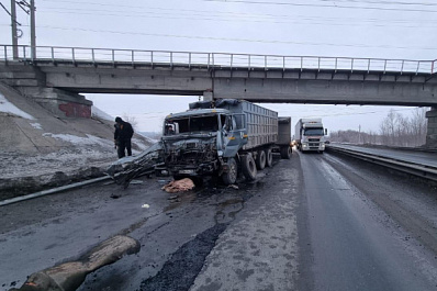 Водитель КамАЗа без прав сбил насмерть рабочего и устроил массовое ДТП