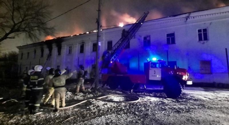 В центре Самары 17 декабря нежилую двухэтажку потушили с привлечением пожарного поезда
