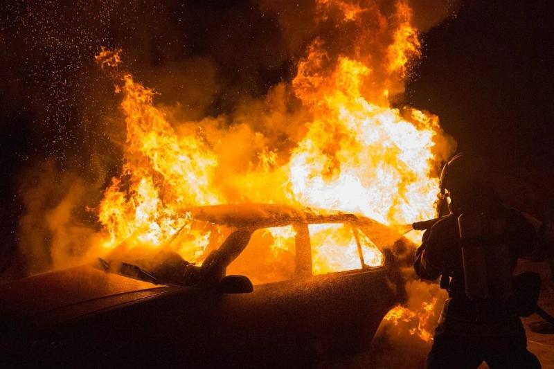 Нижегородец поджёг ведомственный автомобиль, чтобы скрыть следы ДТП