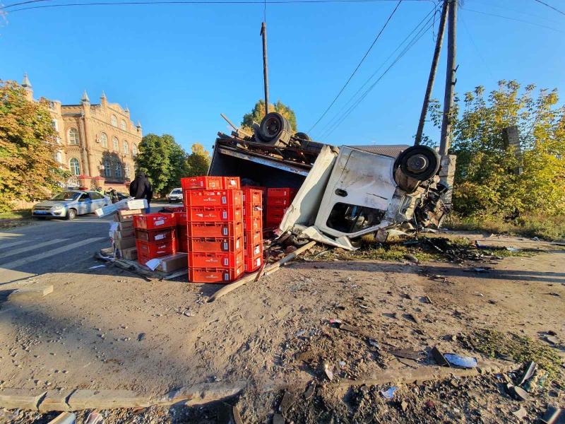 В Самаре 7 октября погиб 62-летний водитель "Нивы" после столкновения с "газелью"