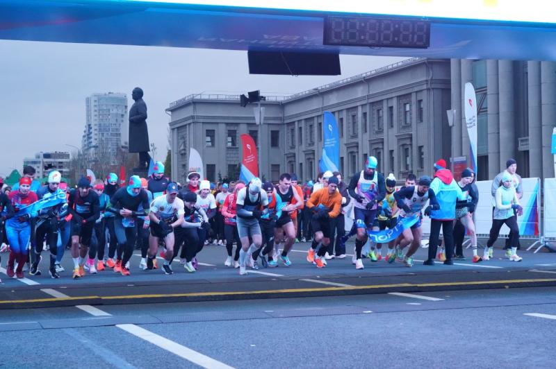 5 км по улицам Самары: как спортсмены готовились к массовому забегу