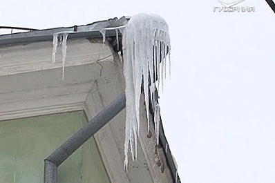 Уборка снега и расчистка кровель в Самаре находятся на контроле городской администрации