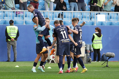 "Крылья Советов" дома уверенно обыграли "Урал"