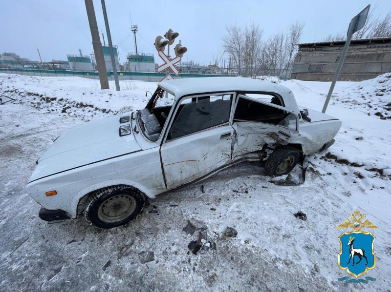 В Тольятти пенсионер на "семерке" протаранил Geely