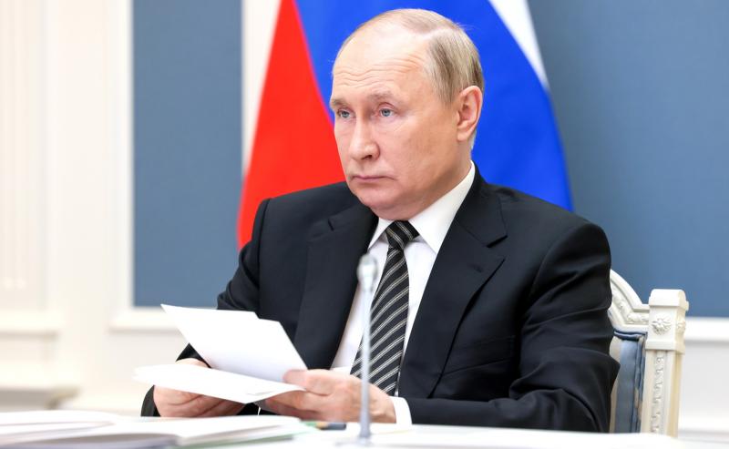 Рейтинг доверия Владимиру Путину вырос до 81,3 %
