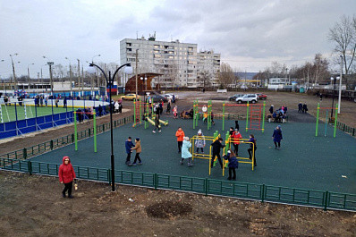 В Курумоче появилась новая спортивная площадка