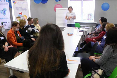 Самарцев познакомили с работой благотворительных фондов