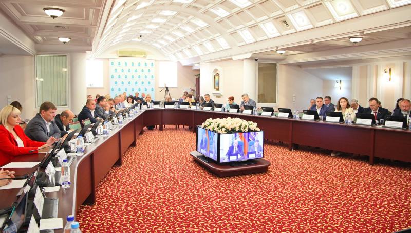 Машины - в сторону: как будут чистить снег грядущей зимой в Самаре