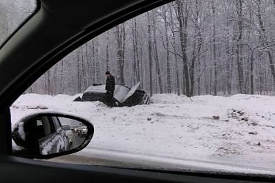 Гигантская пробка на Волжском шоссе в Самаре образовалась из-за ДТП с участием двух автомобилей 