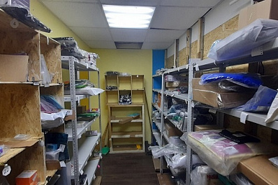 18-летний сотрудник пункта выдачи онлайн-заказов сознался в краже смартфона