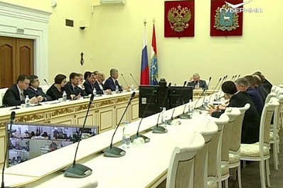 Вопросы безопасности жителей региона в новогодние праздники обсудили в областном правительстве