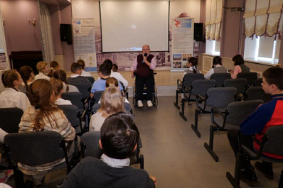 "Кино без барьеров": самарские школьники посмотрели фильмы о жизни людей с инвалидностью