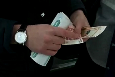 В Самаре владельца бизнеса задержали за взятку в 150 тыс. оперативникам 