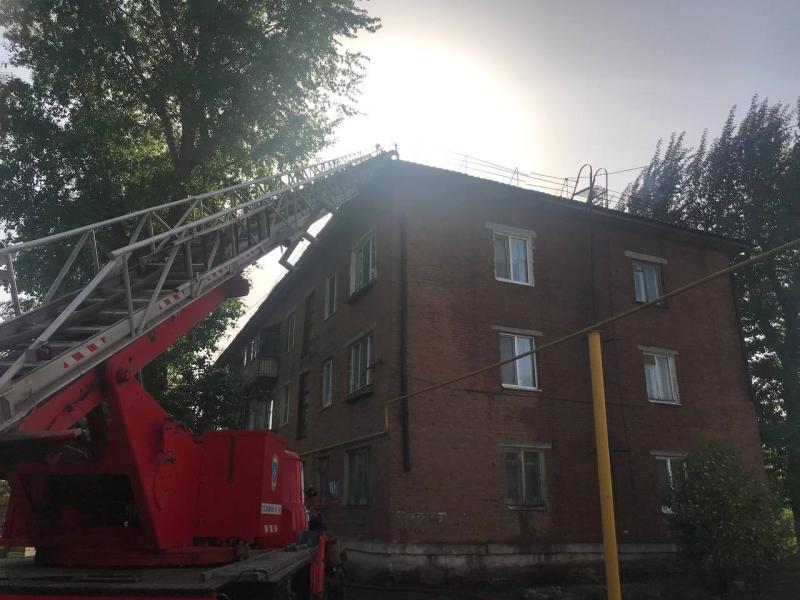 Увидели дым и побежали стучаться в квартиры: подробности пожара на улице Кабельной в Самаре