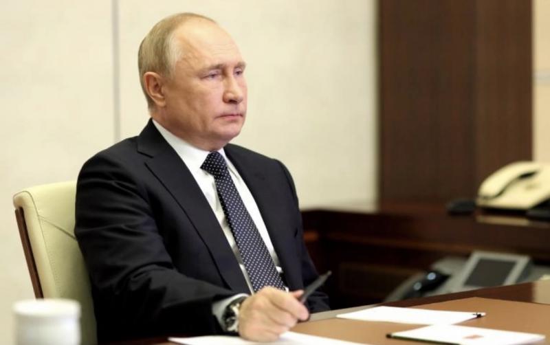 Владимир Путин поручил рассмотреть создание реестра токсичного контента в интернете