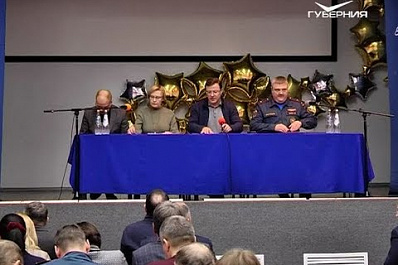 Дмитрий Азаров провел в Самаре заседание комиссии по чрезвычайным ситуациям