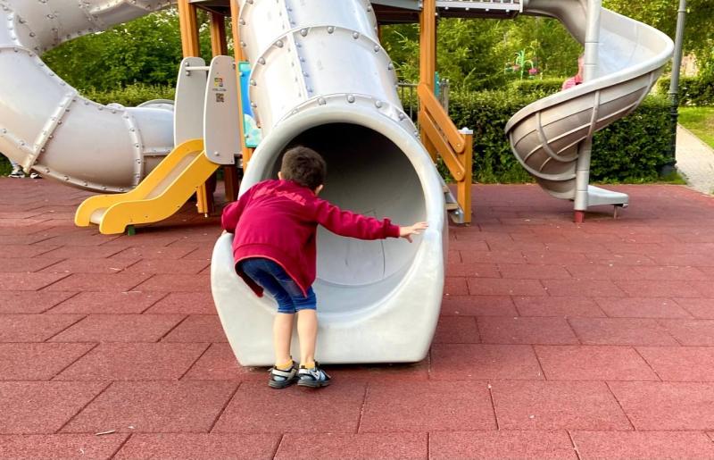 В Волжском районе Самарской области на средства госпрограммы приводят в порядок детские игровые площадки
