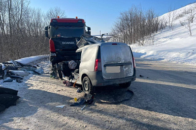В Самарской области в аварии с "Ларгусом" и "Сканией" погиб 21-летний парень