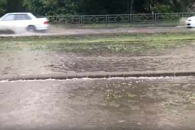 Ливень в Самаре затопил несколько улиц