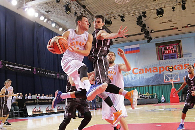 Баскетбольная Самара одержала победу над действующим чемпионом Суперлиги