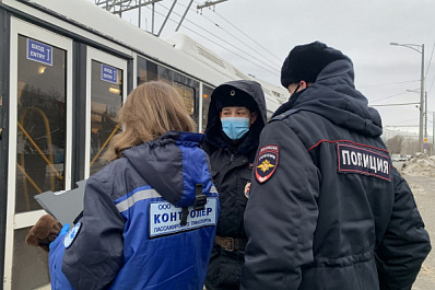 В Самаре на пассажиров транспорта без масок составили 181 протокол
