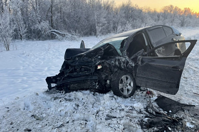 Трое погибли в лобовом ДТП 28 декабря на трассе в Самарской области