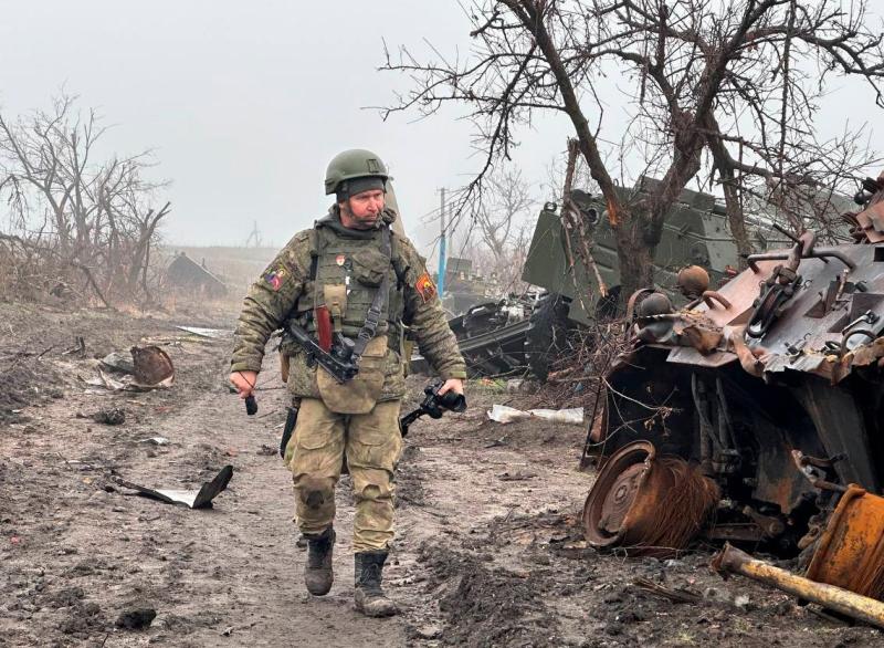 Самарский участник СВО, фотограф и режиссер Олег Ракшин получил "Золотое перо России"