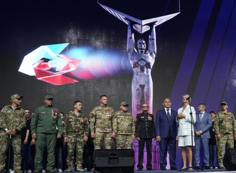 В Самаре проходит второй соревновательный день VI международного юношеского турнира по греко-римской борьбе "Новая высота"