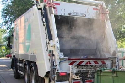 В Самарской области пенсионерку насмерть сбил КамАЗ-мусоровоз