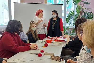  Погружение в сказку: самарцы изучали волжский фольклор с кураторами проекта "Всё начинается с бабушки"