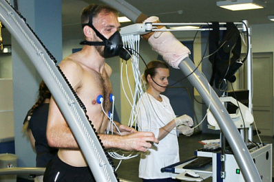 Футболисты "Крыльев Советов" прошли углублённый медосмотр