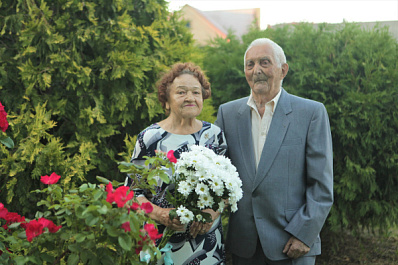 "Семья - это труд": супруги Кузнецовы из Новокуйбышевска отметили "железный" юбилей