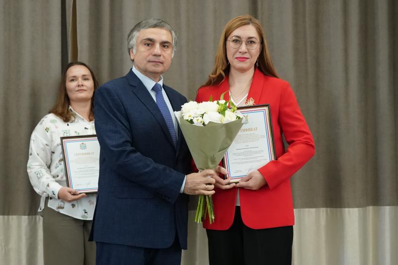 Разумное, доброе, вечное: в Самаре наградили авторов лучших воспитательных проектов