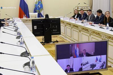 Суперфиналисты конкурса "Лидеры России" представили свои проекты губернатору Дмитрию Азарову