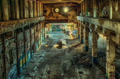 В Самаре засняли "мертвый квартал" за ТЦ "Вива Лэнд" в Кировском районе