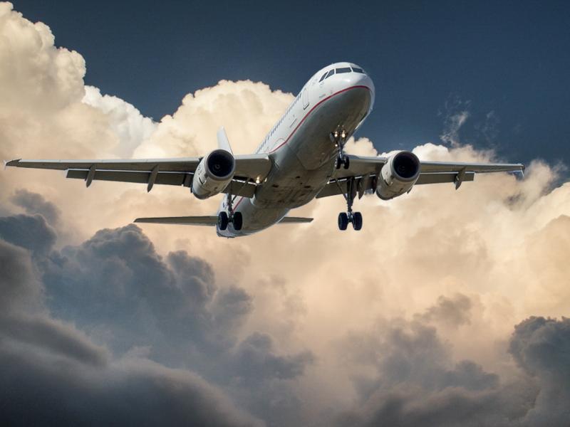 Самолет из Бишкека в Москву совершил вынужденную посадку в аэропорту Самары