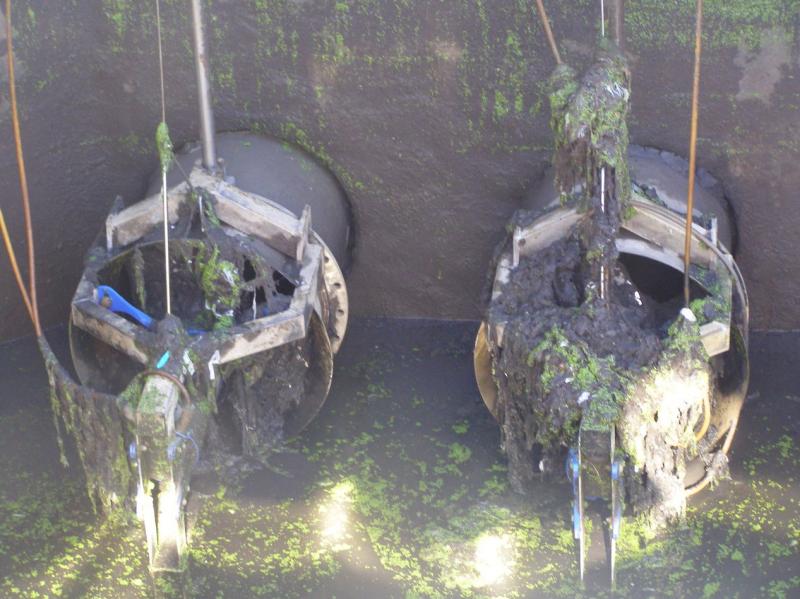 Самарцы смыли в канализацию тонны влажных салфеток