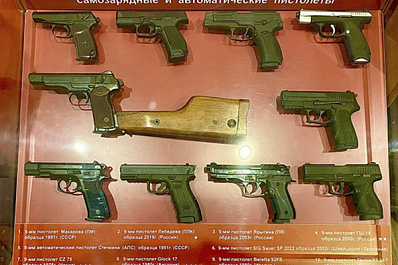 Солдаты 2-й армии посетили военно-исторический музей ЦВО в Самаре 