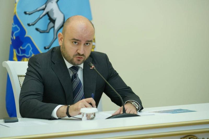 В Правительстве Самарской области обсудили улучшение условий ведения бизнеса и рассмотрели обращения граждан