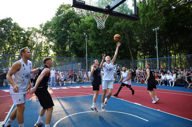 Старт баскетбольного лета: в Самарской области проходят туры Лиги губернатора